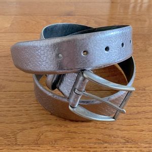 Nine West gray snake pattern belt